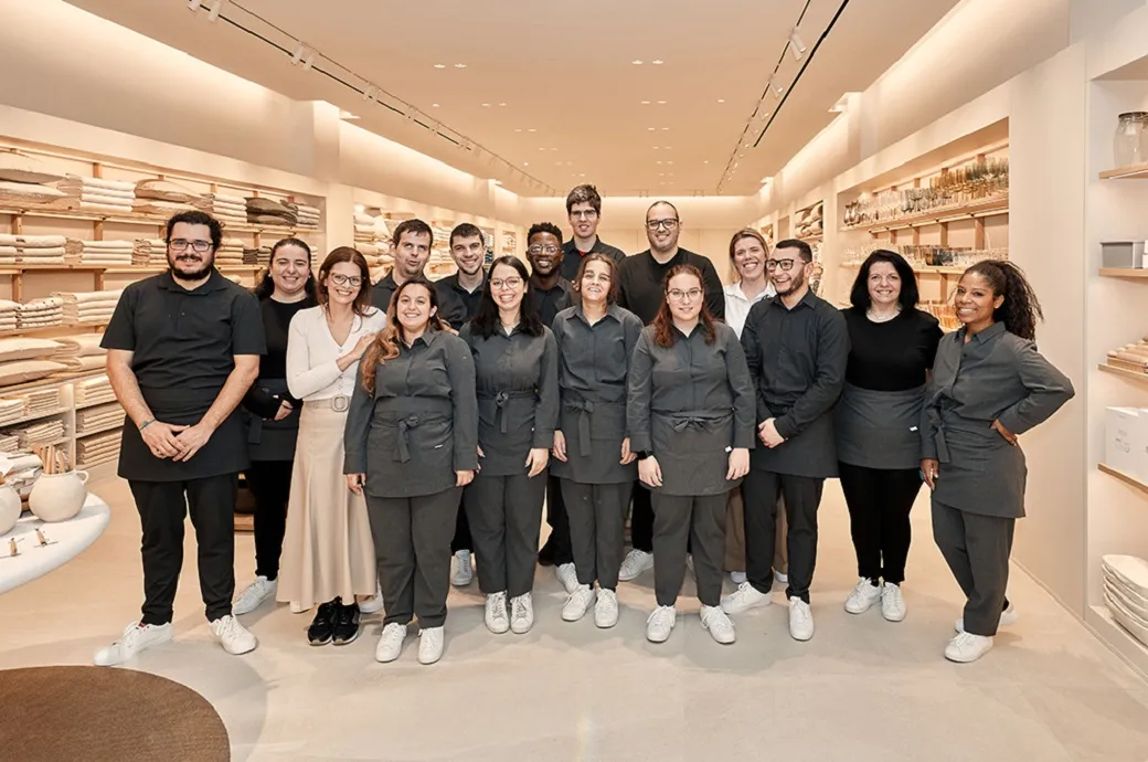 Join the Stylish Team at Zara: Now Recruiting!
